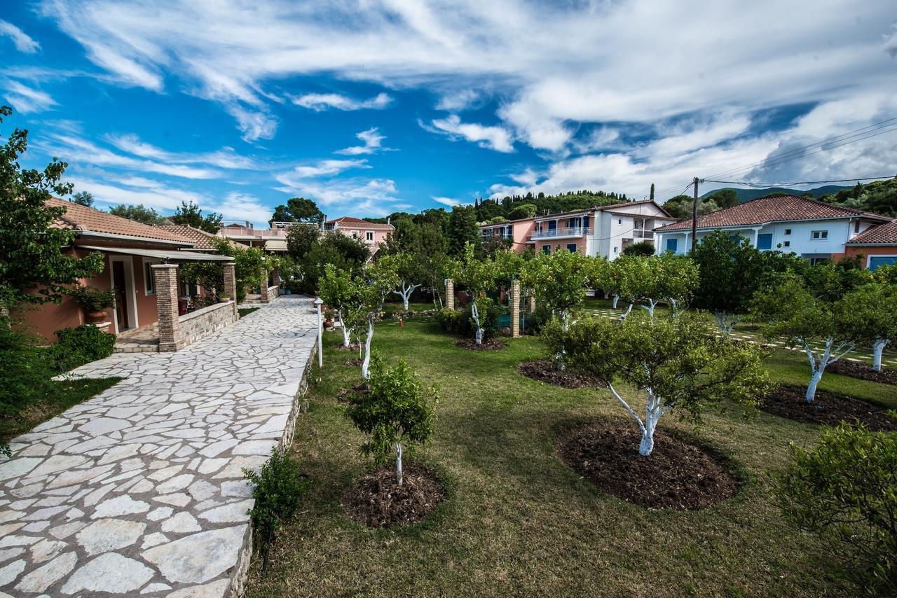 Lemon Garden Apartments Lygia  Bagian luar foto